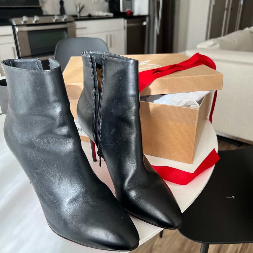 Christian Louboutin Eloise Bootie 85mm size 40
